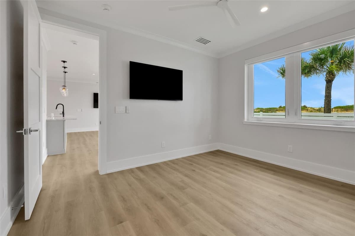 2214 CENTRAL AVENUE — photo 86 of 100