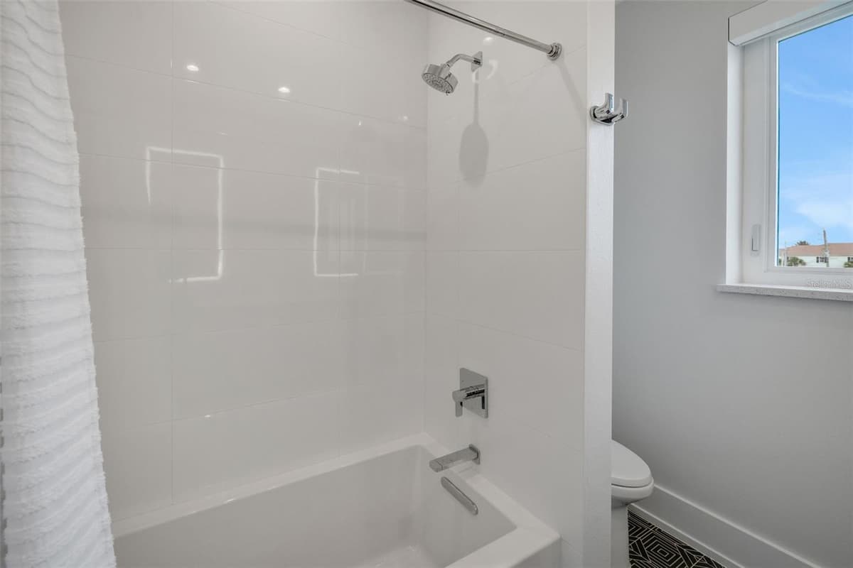 2214 CENTRAL AVENUE — photo 52 of 100