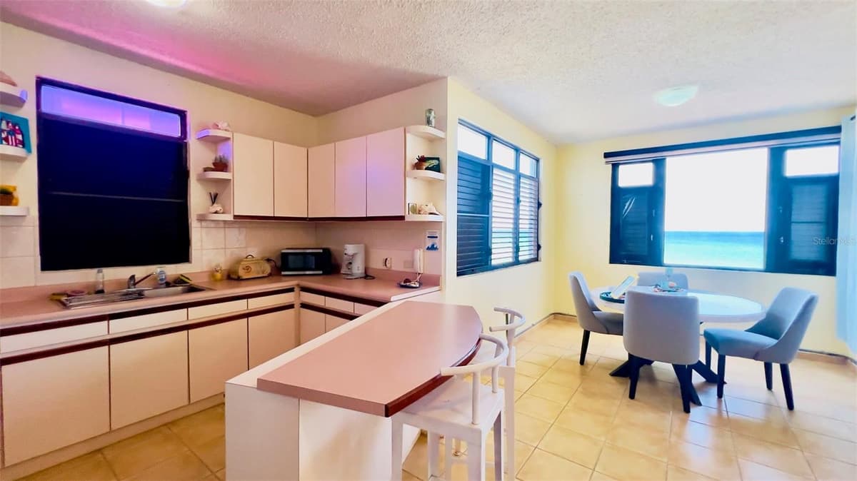 Condominiom Victoria Del CARR 429 KM .5 INTERIOR OESTE BARRIO CALVACHE — photo 6 of 18