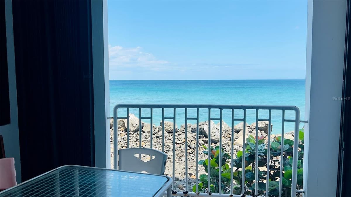 Condominiom Victoria Del CARR 429 KM .5 INTERIOR OESTE BARRIO CALVACHE — photo 4 of 18