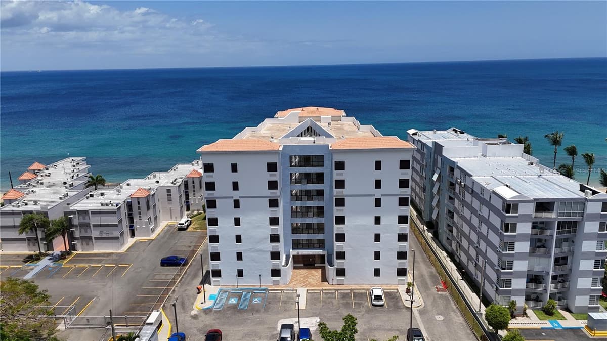 Condominiom Victoria Del CARR 429 KM .5 INTERIOR OESTE BARRIO CALVACHE — photo 18 of 18