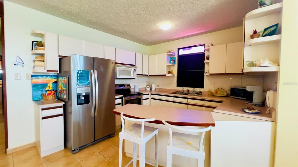 Condominiom Victoria Del CARR 429 KM .5 INTERIOR OESTE BARRIO CALVACHE — photo 8 of 18
