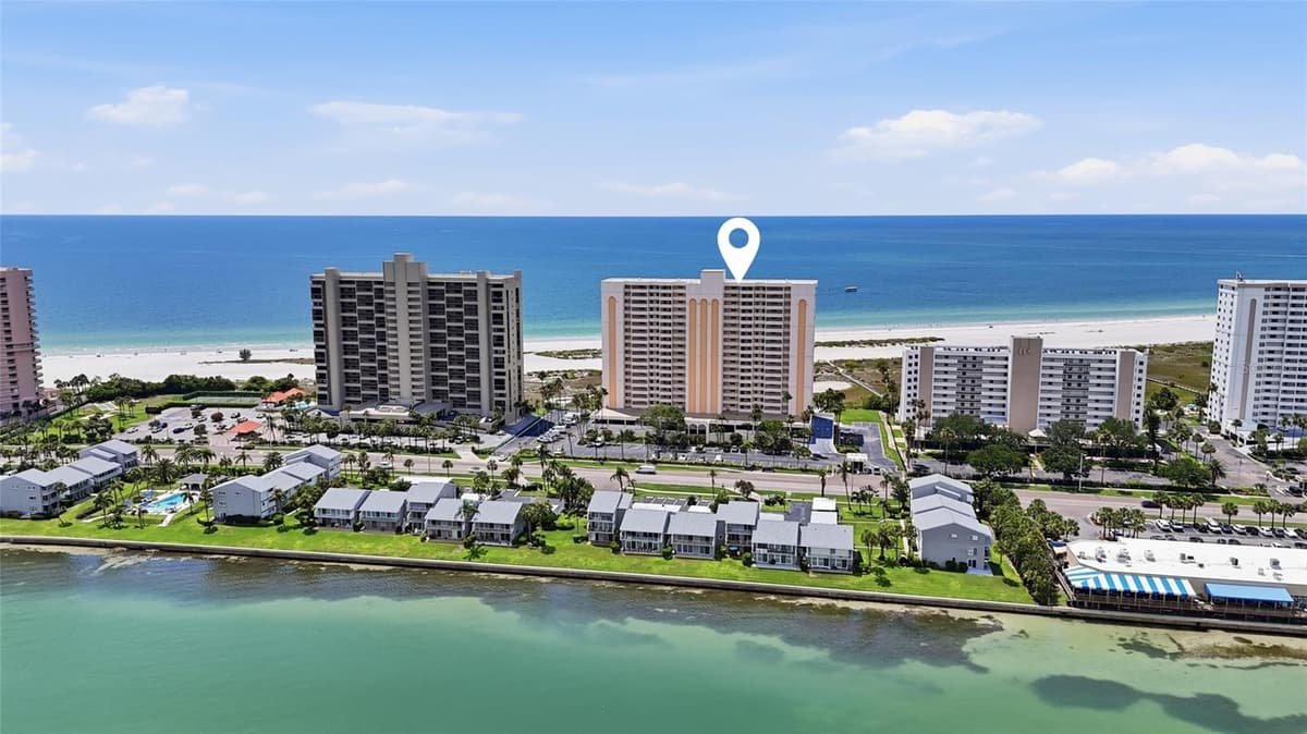 1270 GULF BOULEVARD — photo 36 of 41