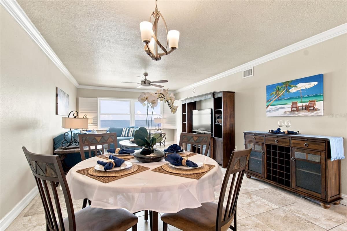 1270 GULF BOULEVARD — photo 11 of 41