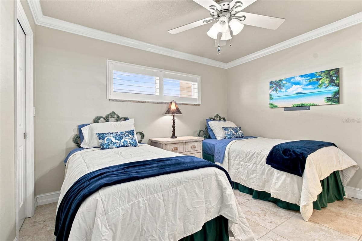 1270 GULF BOULEVARD — photo 20 of 41