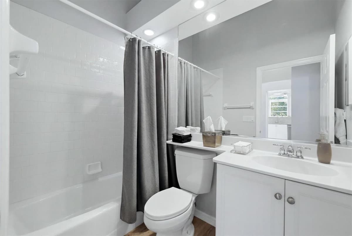 7906 WHITEBRIDGE GLEN — photo 20 of 68