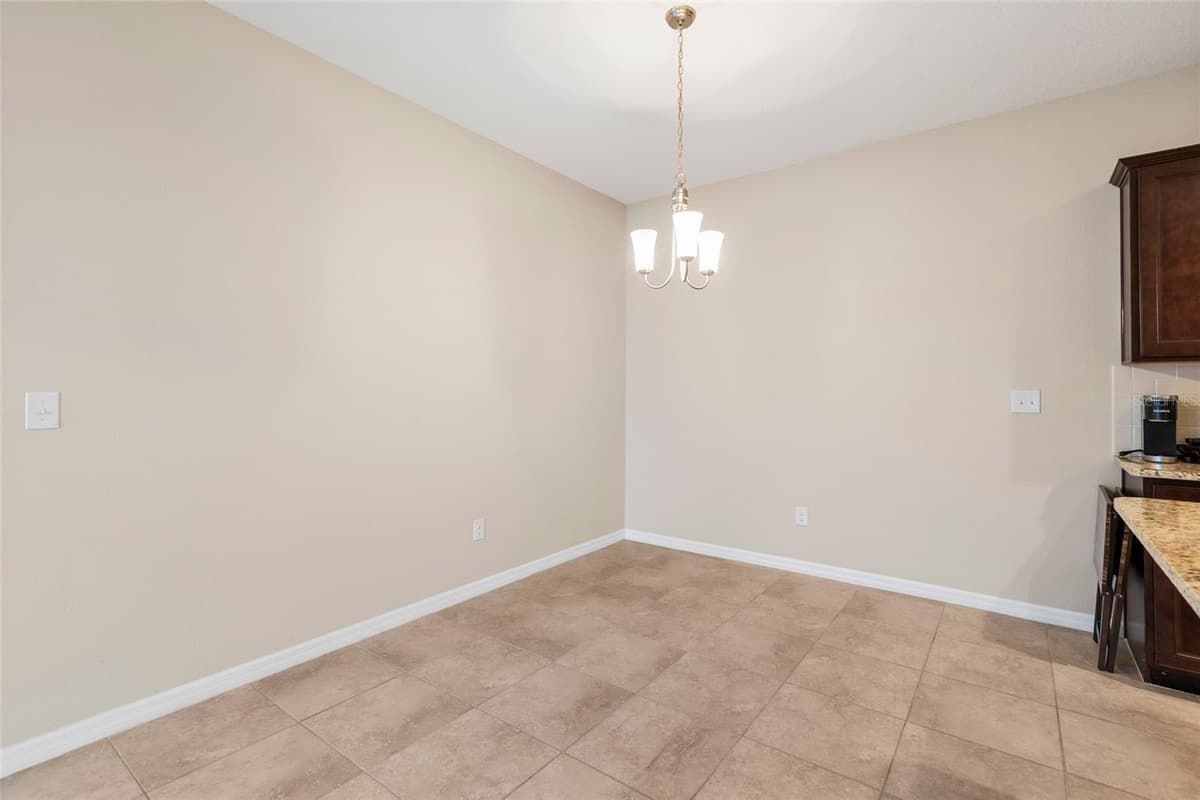 7727 TIMBERVIEW LOOP — photo 10 of 35