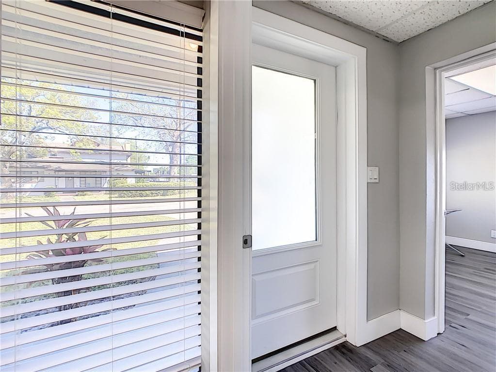 1501 FAIRBANKS AVENUE — photo 4 of 8