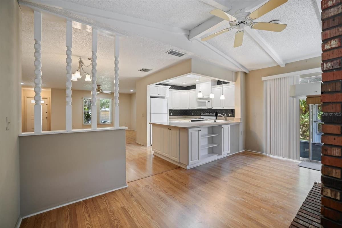 1236 GAYLE AVE — photo 19 of 45