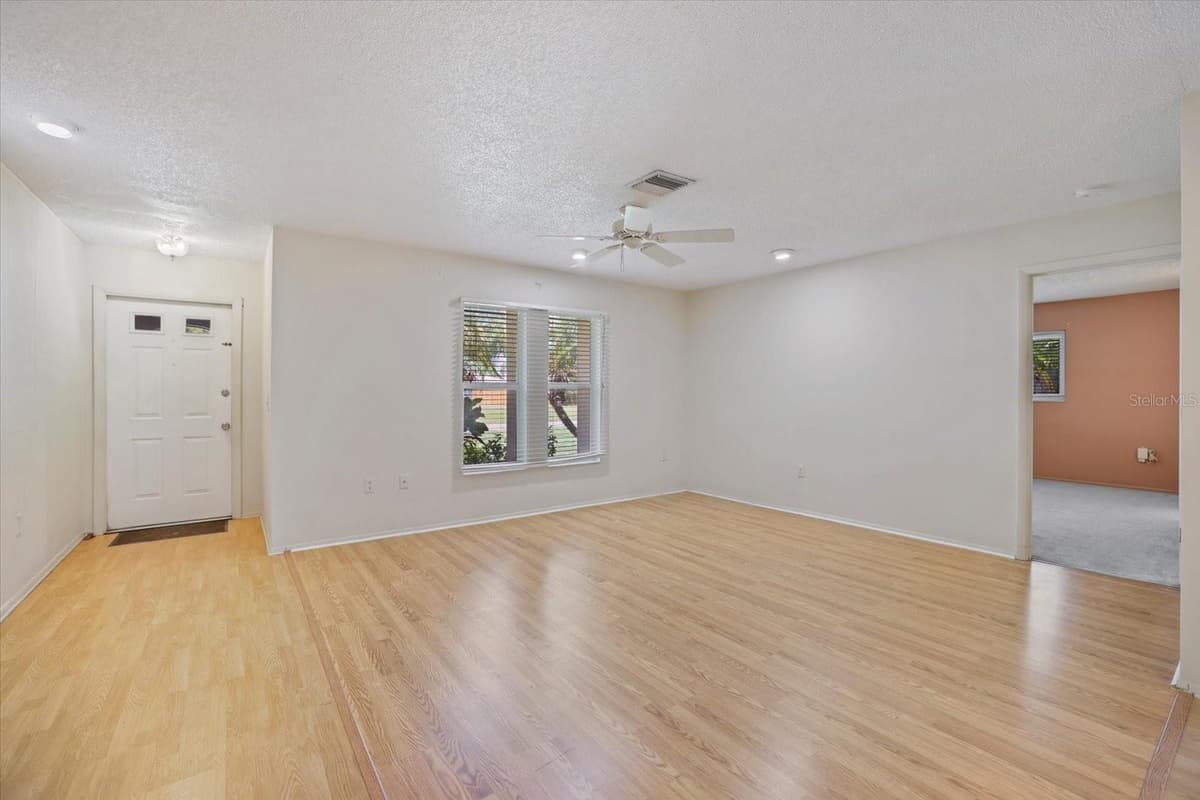 1236 GAYLE AVE — photo 21 of 45