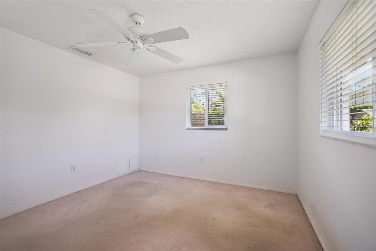 1236 GAYLE AVE — photo 34 of 45