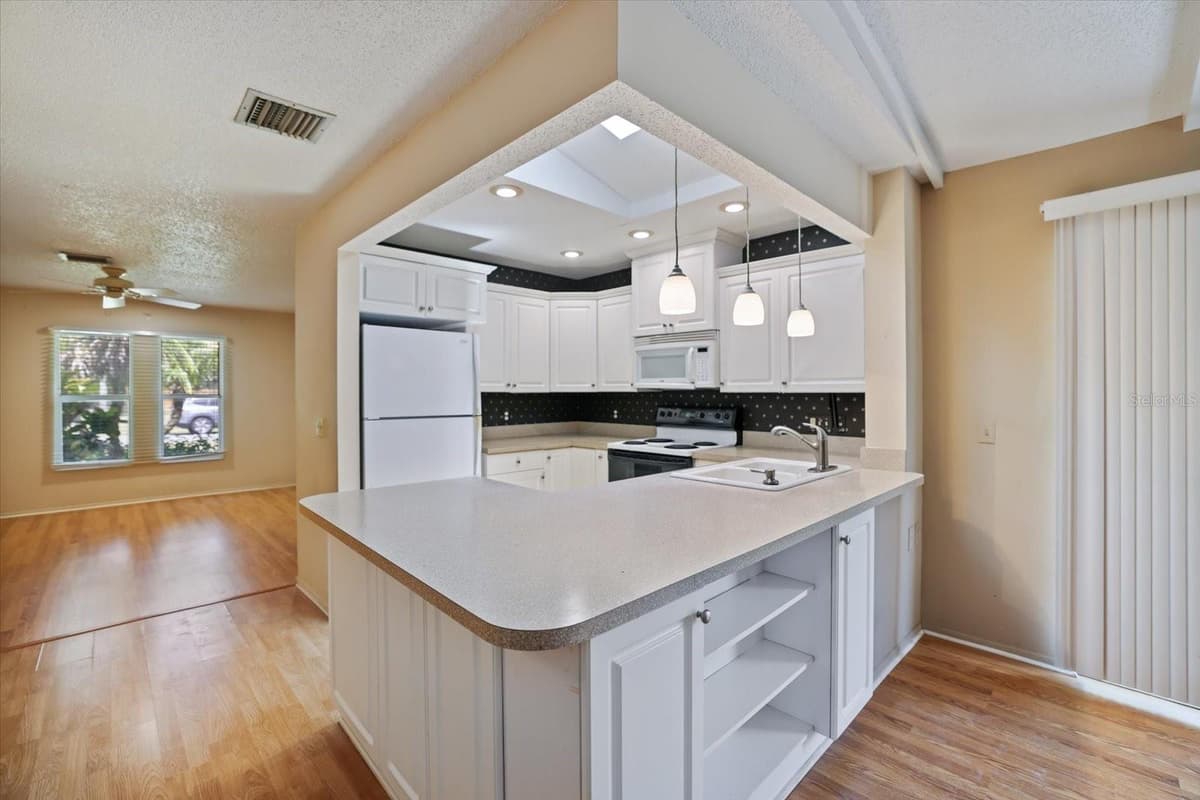 1236 GAYLE AVE — photo 17 of 45