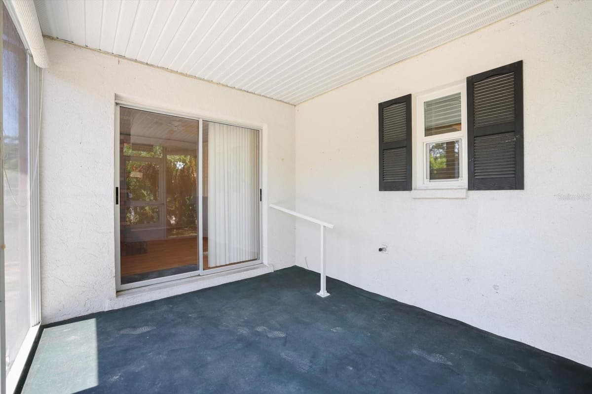 1236 GAYLE AVE — photo 36 of 45