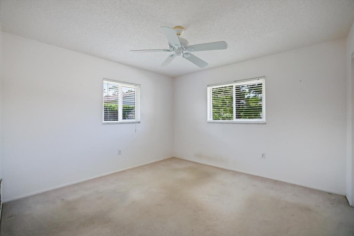 1236 GAYLE AVE — photo 32 of 45