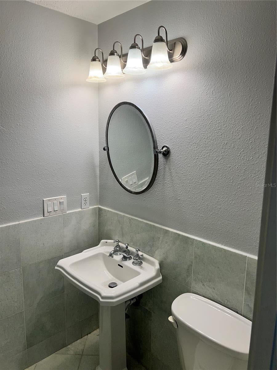 508 LANARKSHIRE PLACE — photo 47 of 67