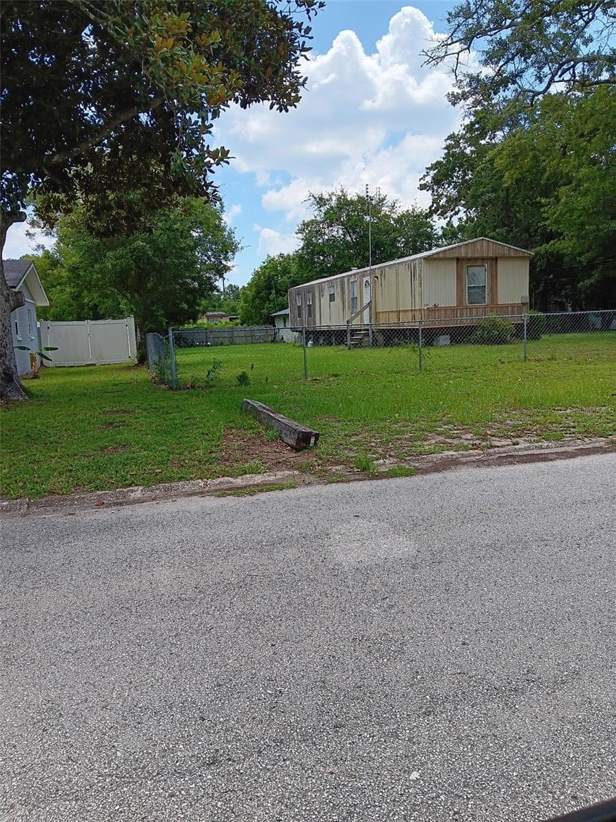 2153 SUNRISE DRIVE — photo 2 of 2
