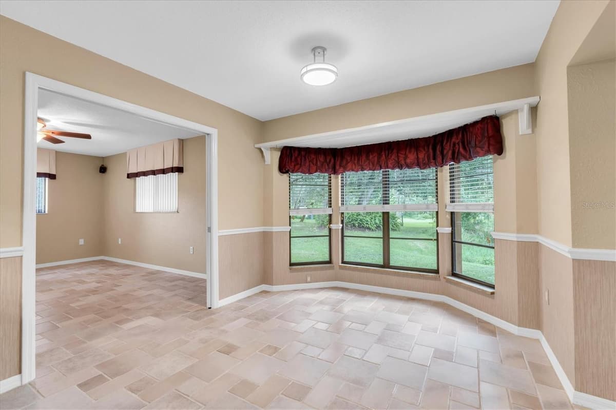 6812 RIDGE TOP DRIVE — photo 17 of 70