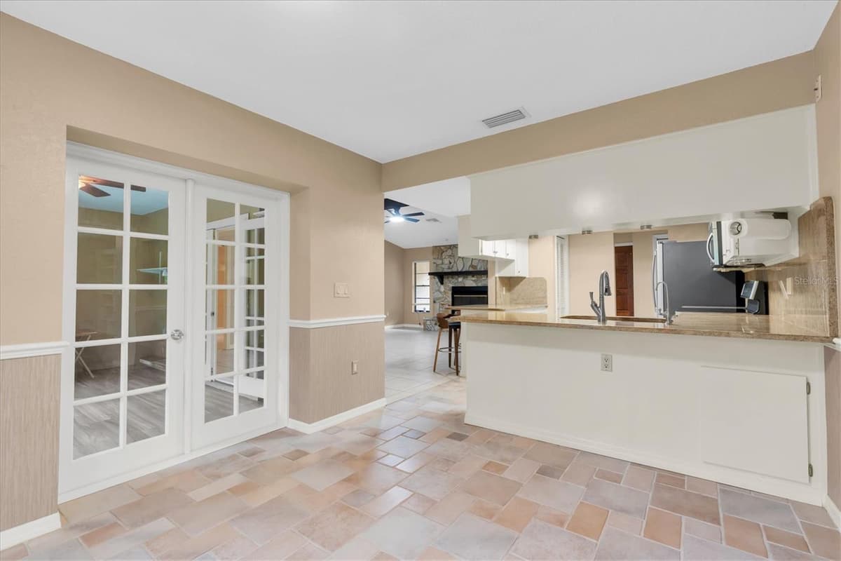 6812 RIDGE TOP DRIVE — photo 18 of 70