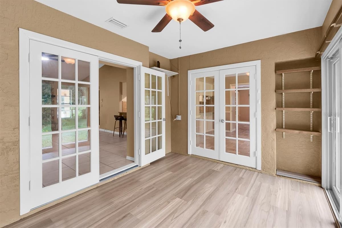 6812 RIDGE TOP DRIVE — photo 19 of 70