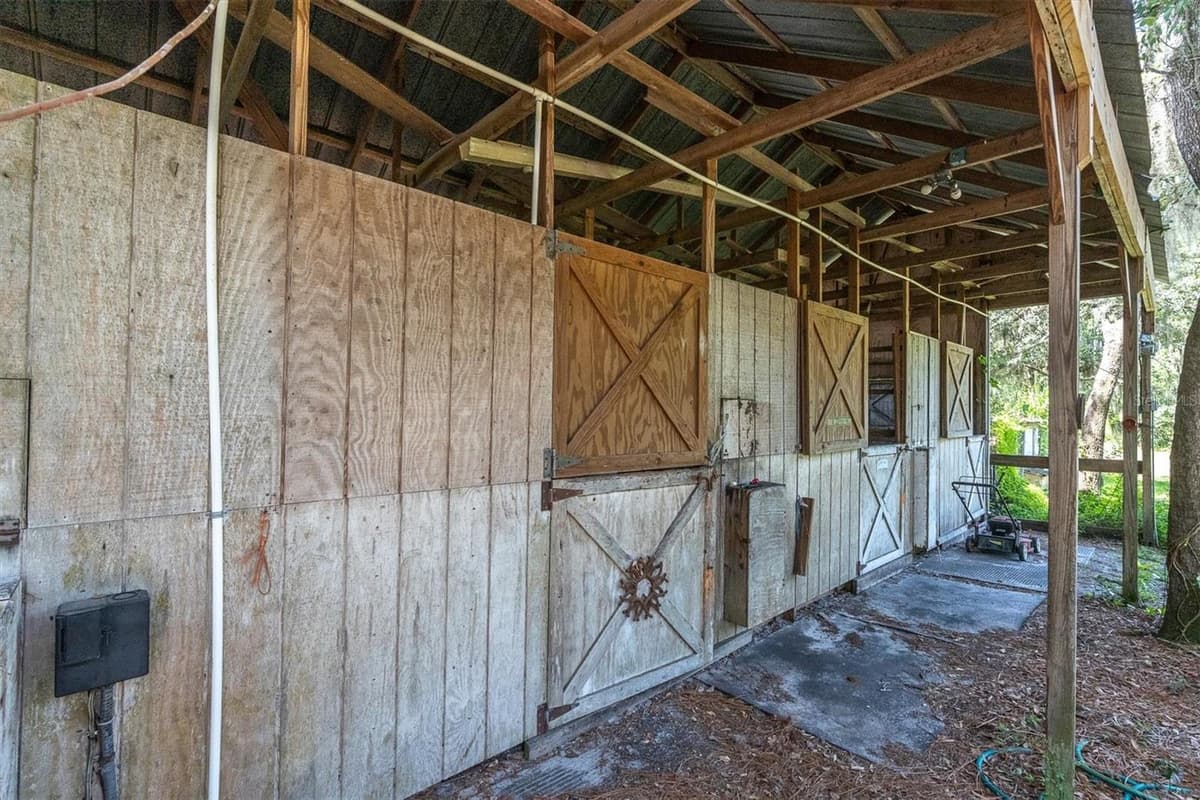 6812 RIDGE TOP DRIVE — photo 57 of 70