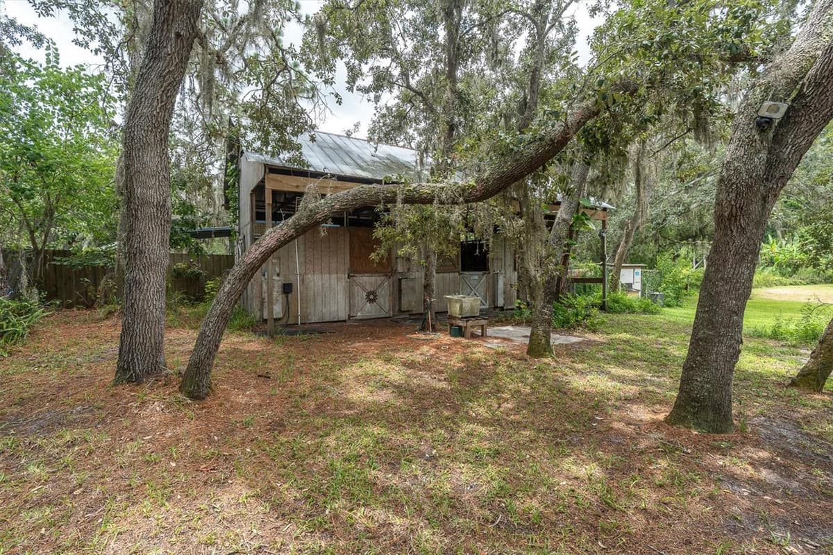 6812 RIDGE TOP DRIVE — photo 41 of 70