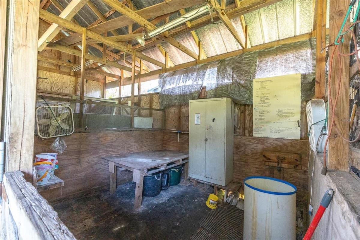6812 RIDGE TOP DRIVE — photo 59 of 70