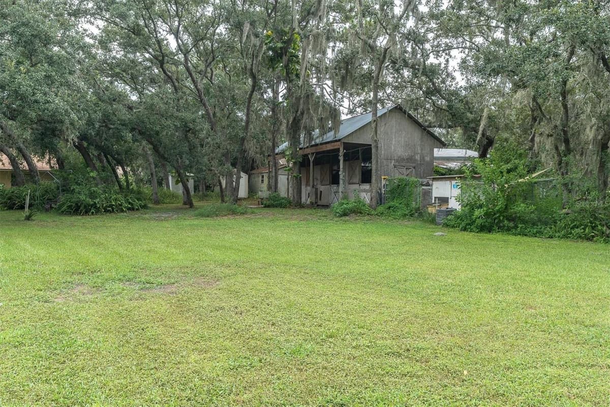 6812 RIDGE TOP DRIVE — photo 42 of 70