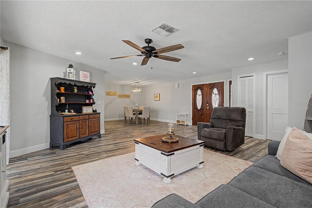2717 REDFORD COURT — photo 10 of 59