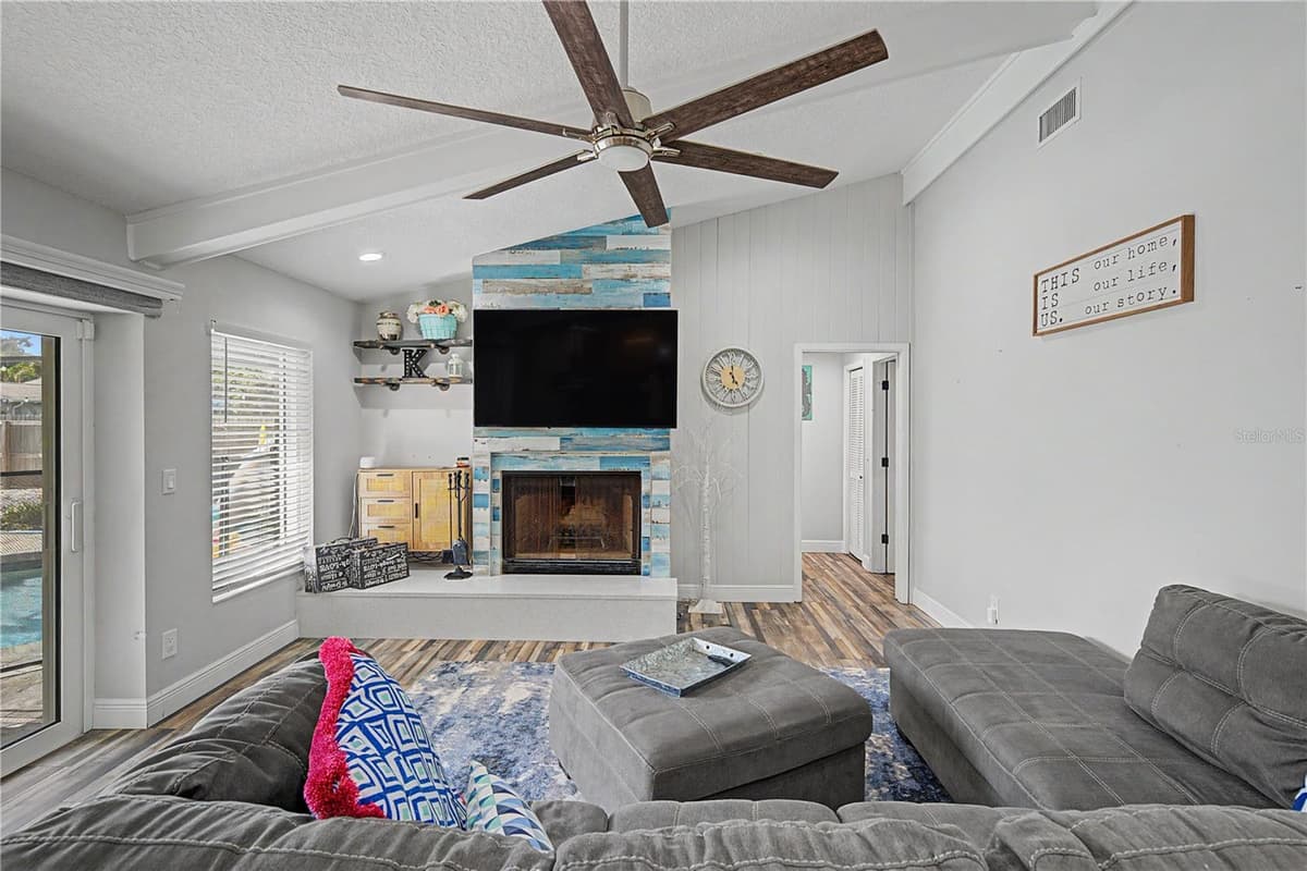 2717 REDFORD COURT — photo 21 of 59