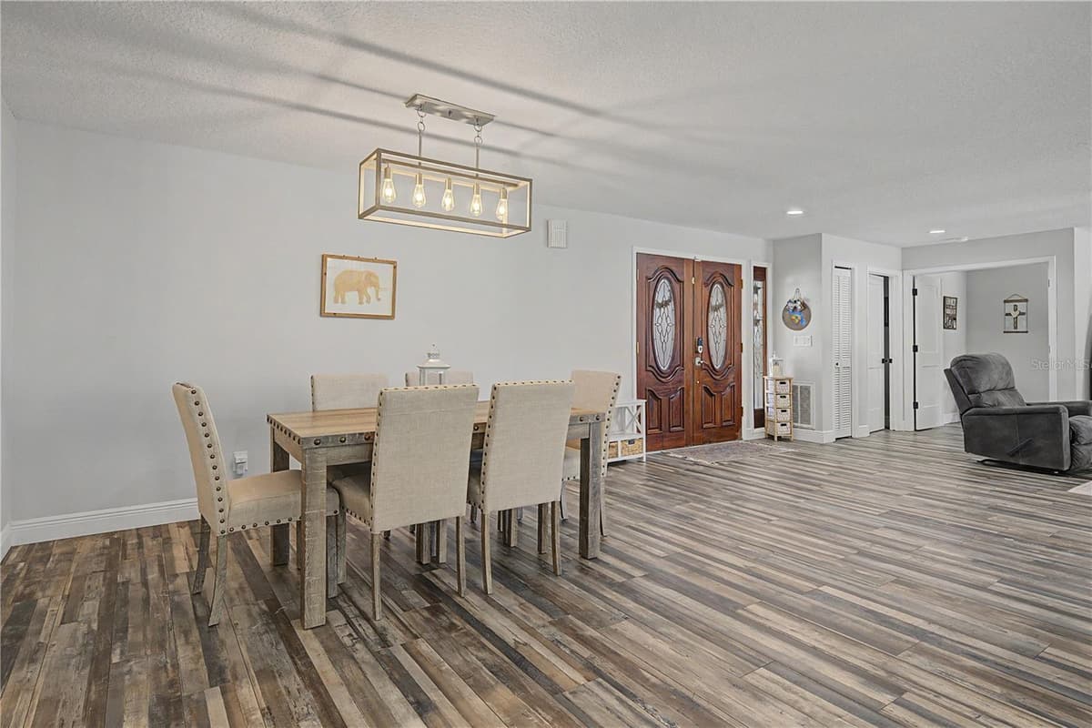 2717 REDFORD COURT — photo 5 of 59