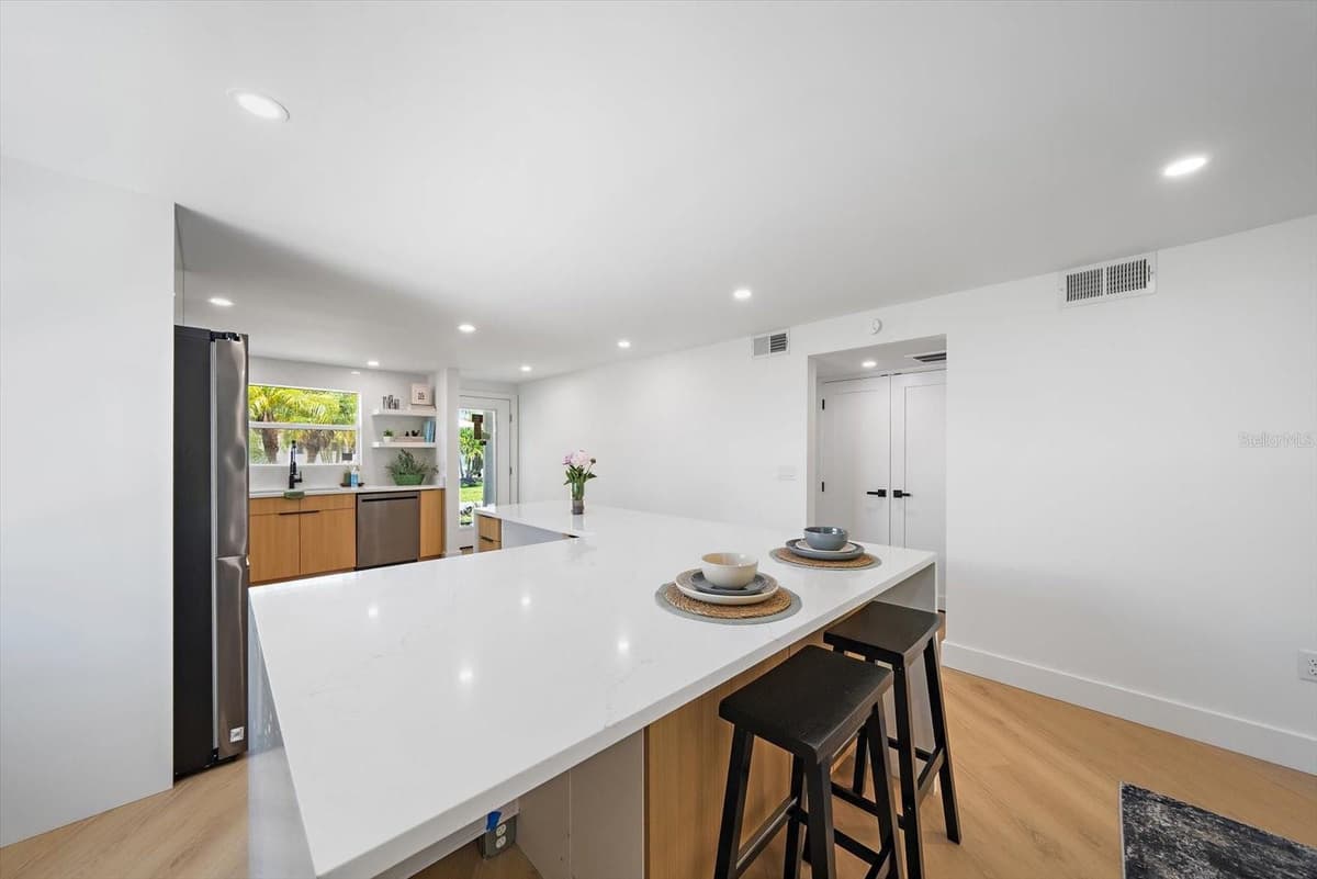 578 SPANISH DRIVE — photo 12 of 46
