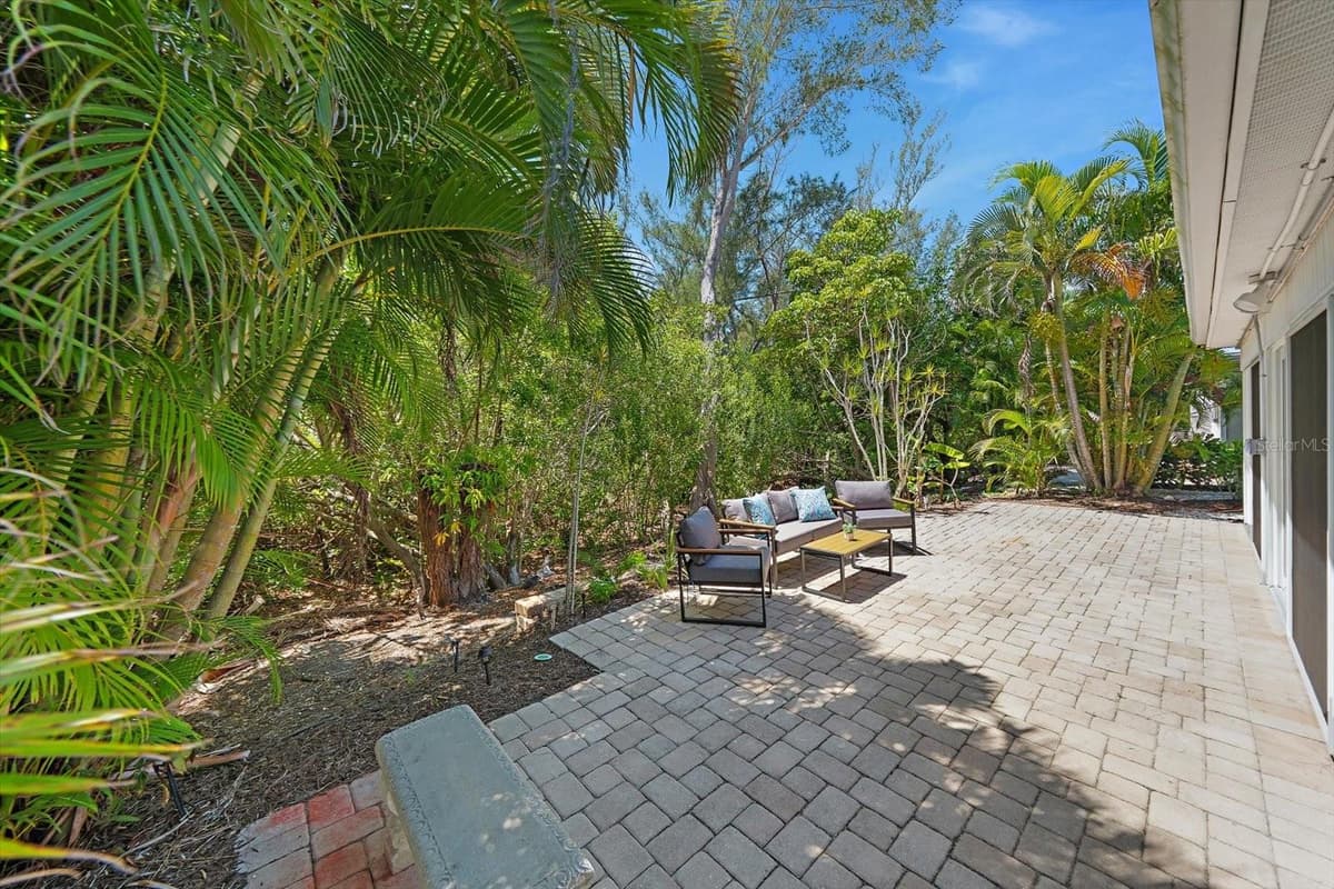 578 SPANISH DRIVE — photo 30 of 46