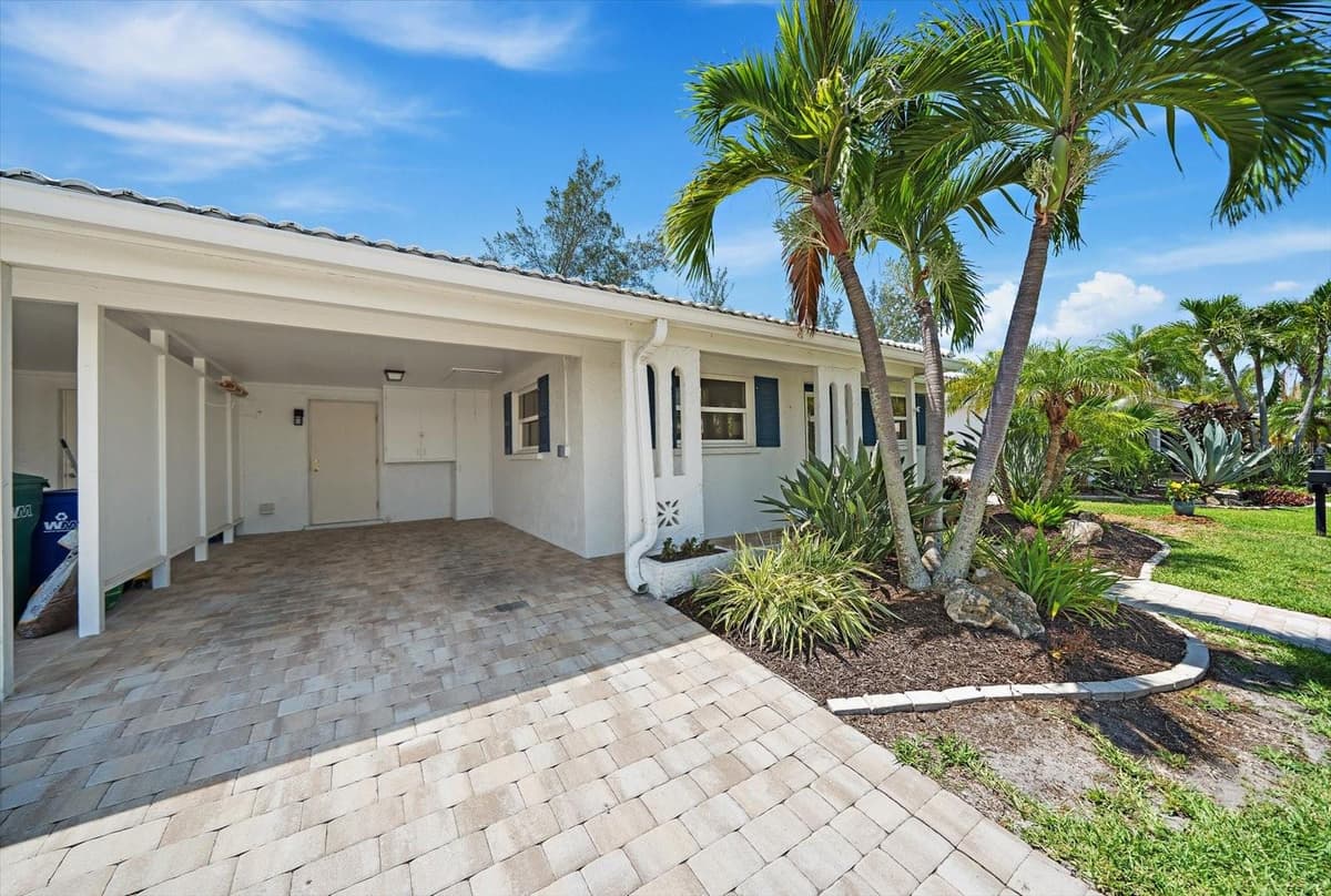 578 SPANISH DRIVE — photo 8 of 46