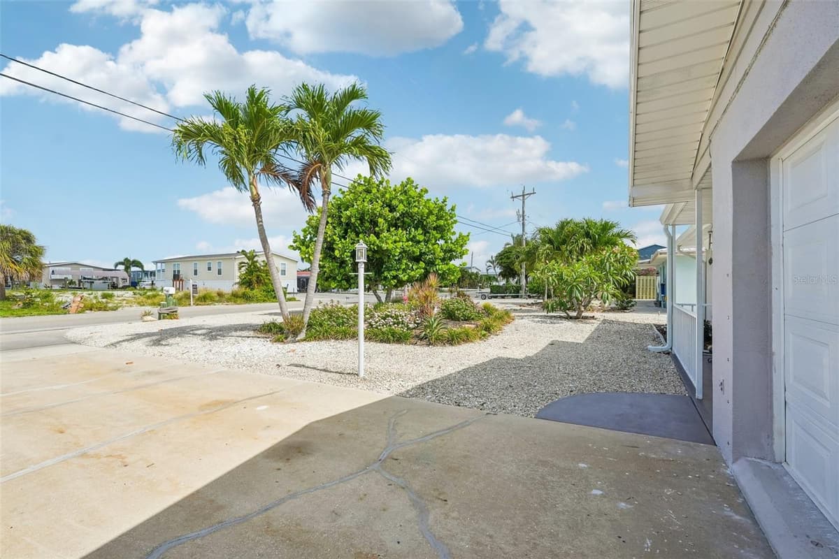 3050 YORK ROAD — photo 46 of 62