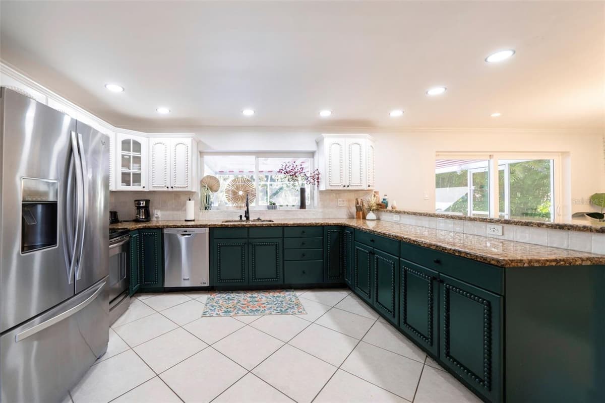 59 WICKLIFFE DRIVE — photo 6 of 23