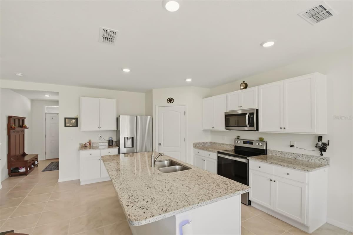 33428 COUNTRY HOUSE DRIVE — photo 5 of 23