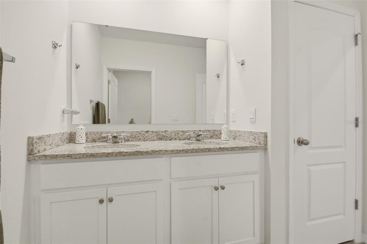 33428 COUNTRY HOUSE DRIVE — photo 17 of 23