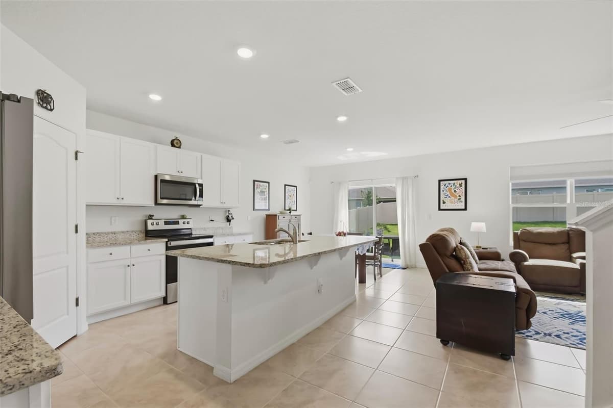 33428 COUNTRY HOUSE DRIVE — photo 3 of 23