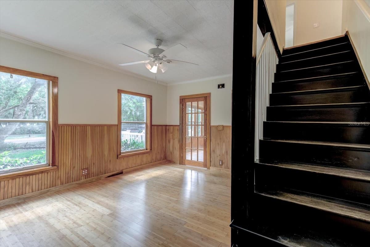 543 THORPE AVENUE — photo 37 of 70