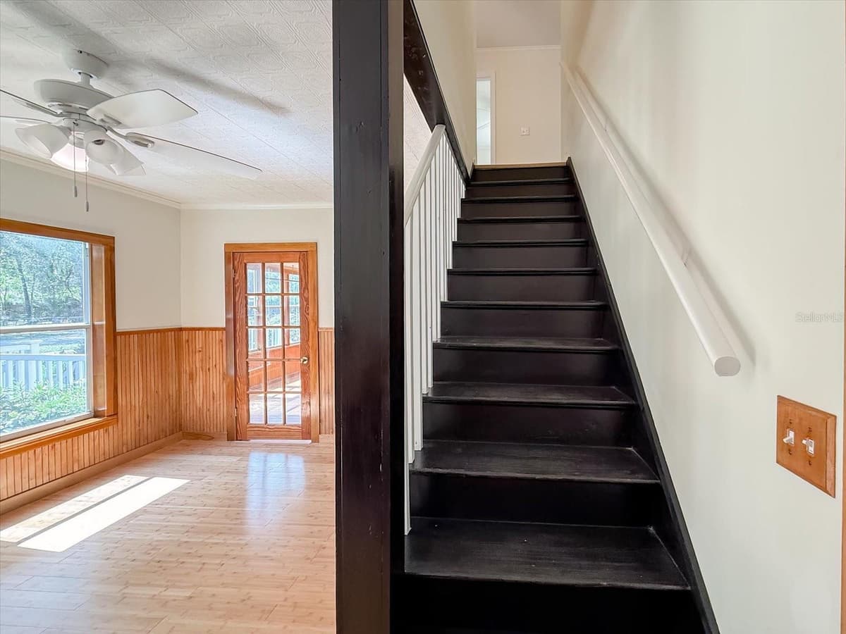 543 THORPE AVENUE — photo 46 of 70