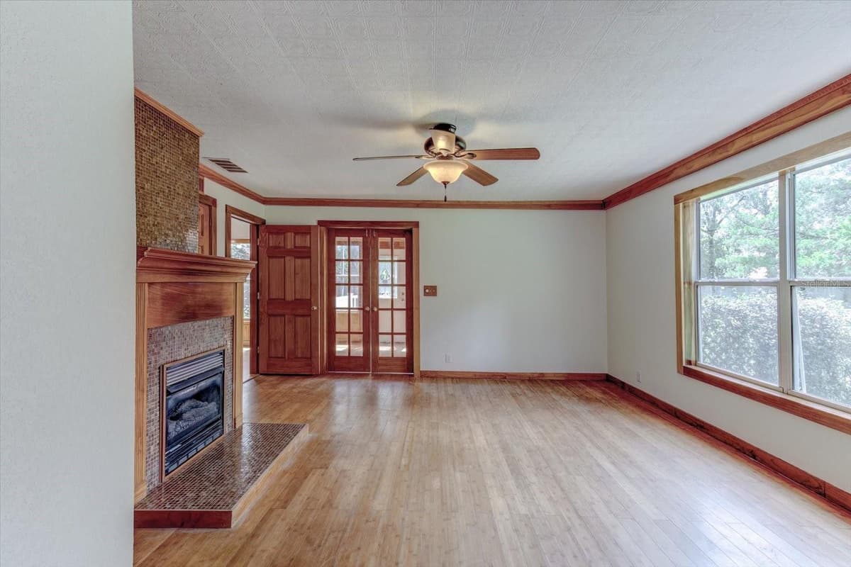 543 THORPE AVENUE — photo 40 of 70