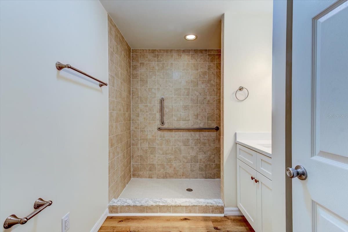543 THORPE AVENUE — photo 62 of 70