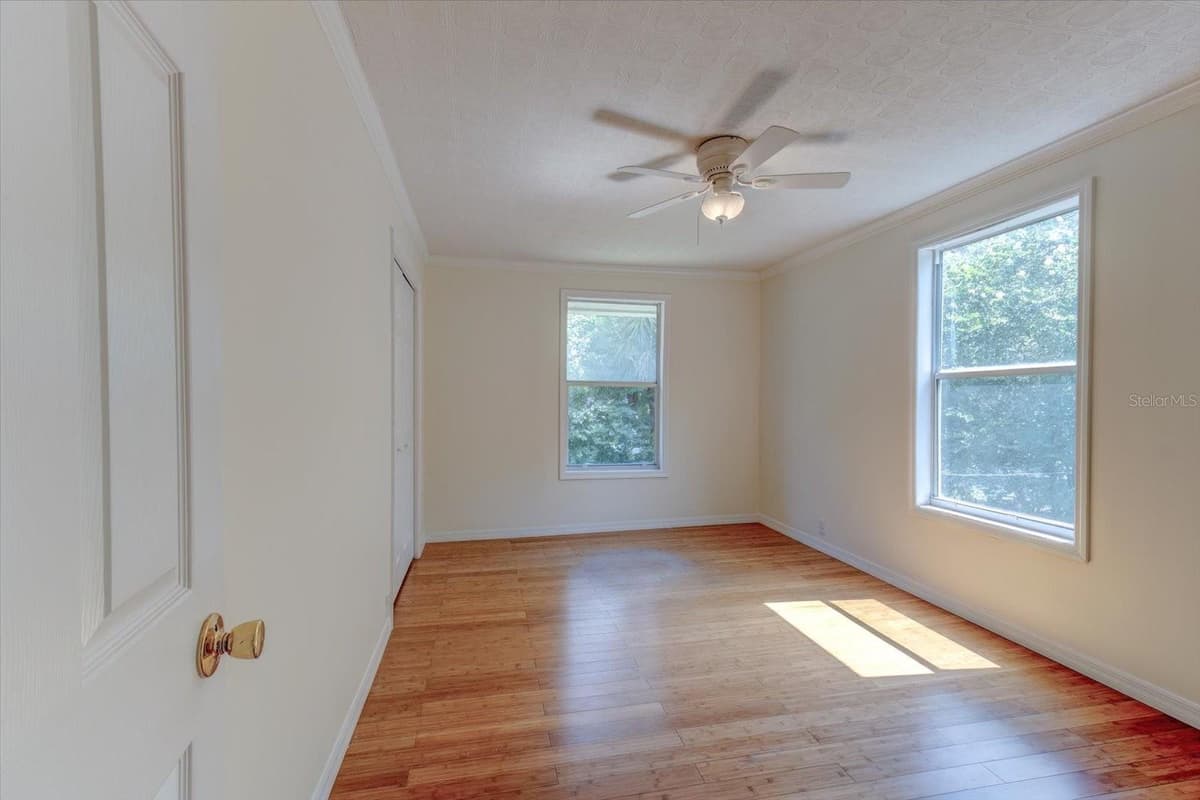543 THORPE AVENUE — photo 47 of 70