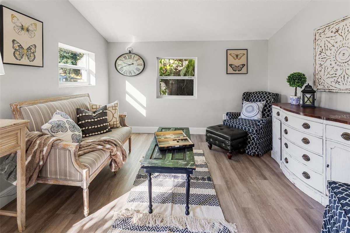 1606 OSBORNE AVENUE — photo 4 of 28