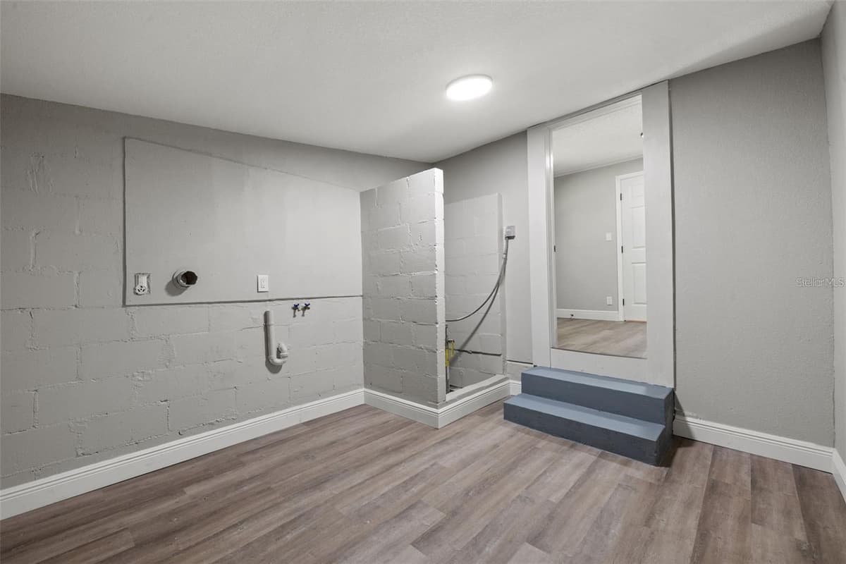 1606 OSBORNE AVENUE — photo 25 of 28