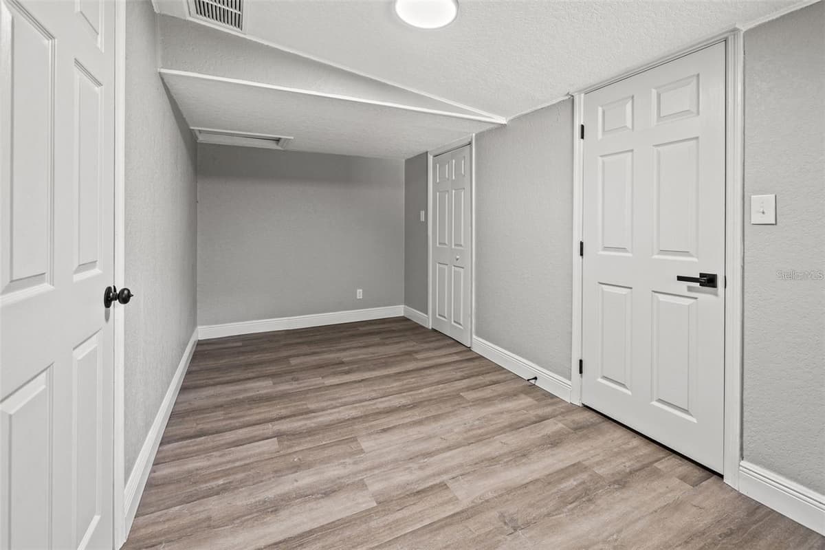 1606 OSBORNE AVENUE — photo 17 of 28