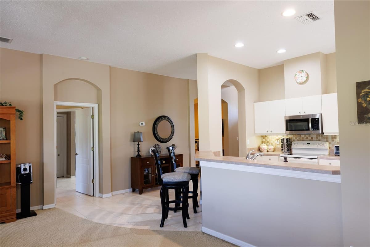 1124 CORINTH GREENS DRIVE — photo 10 of 22