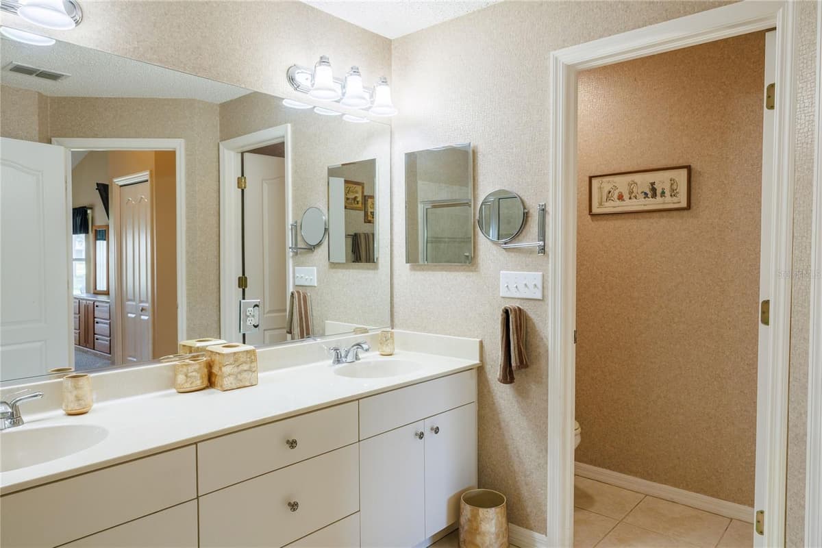 1124 CORINTH GREENS DRIVE — photo 18 of 22