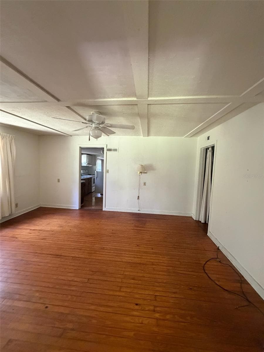 18404 272ND TERRACE — photo 18 of 21