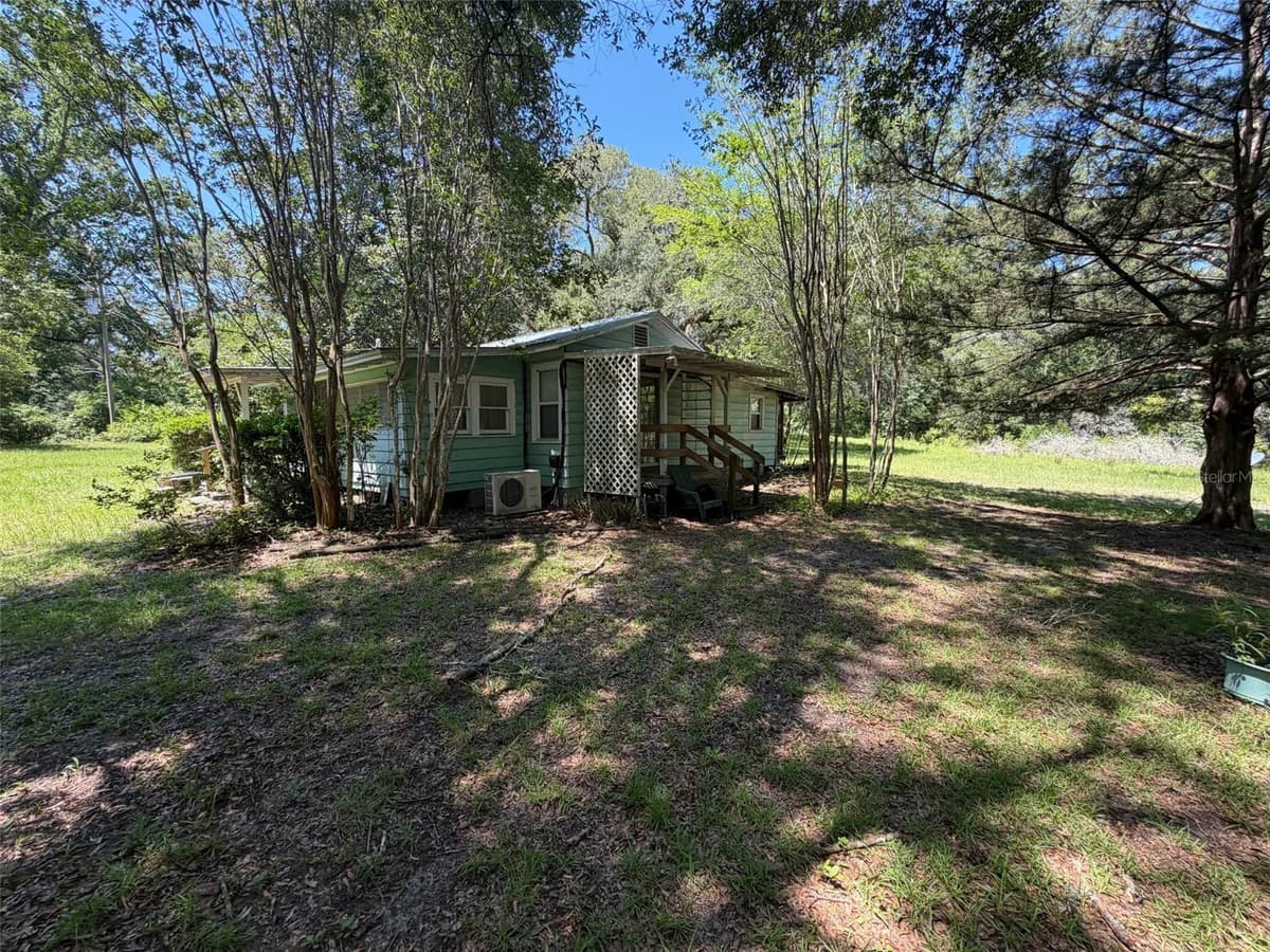 18404 272ND TERRACE — photo 4 of 21